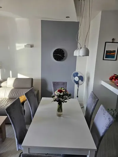 Wynajmę mieszkanie dwupokojowe z garażem podziemnym i komórką w cenie, widzew Panoramika - miniatura 3