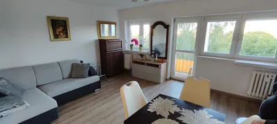 # **Przytulna, w pełni wyposażona kawalerka 28 m² z balkonem – Gotowa do zamieszkania LSM/Rury - miniatura 2