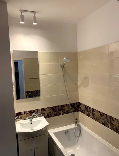 Wynajmę kawalerkę w super lokalizacji blisko stacji metra Plac Wilsona , ul. Klaudyny - miniatura 5