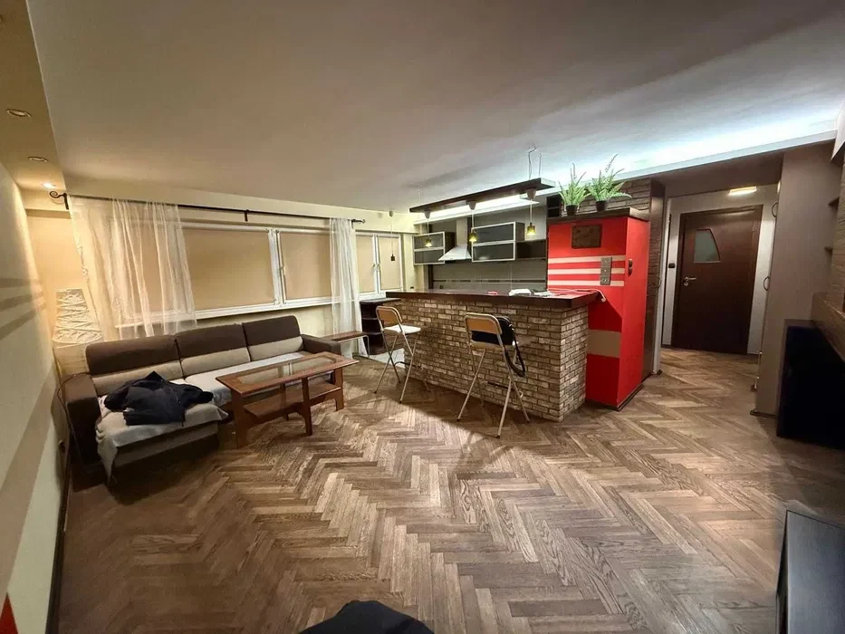 Wynajmę mieszkanie 2 pokoje przy metro Słodowiec - 1/8