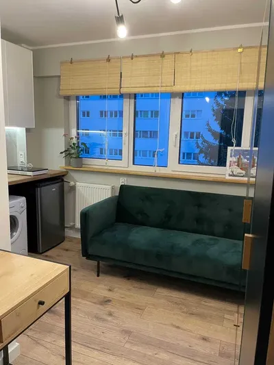 Do wynajęcia STUDIO 12 m² – kompaktowe, w pełni wyposażone OCHOTA 800m od WUM - miniatura 4
