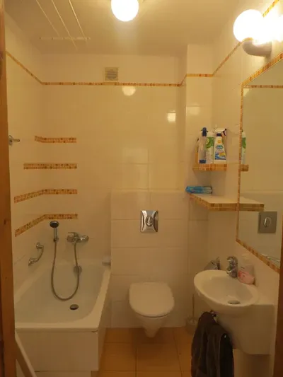 Od września wynajmę mieszkanie 37 m2 przy stacji metra Młynów (ul. Żytnia) - miniatura 4