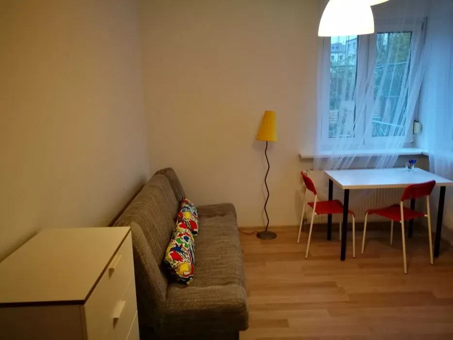 Pokój w mieszkaniu studenckim - 1/3