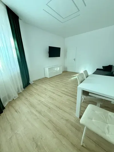 Do wynajęcia 2-pokojowe mieszkanie. Śródmieście