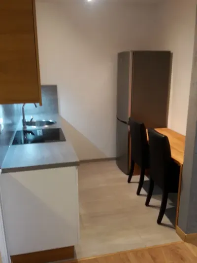 Wynajmę mieszkanie ul. Radzikowskiego-40m2- parking - miniatura 2