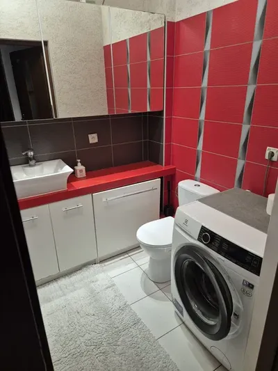Wynajmę mieszkanie w centrum - miniatura 2