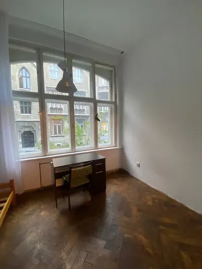 Pokoj w centrum (ul. Sobieskiego)