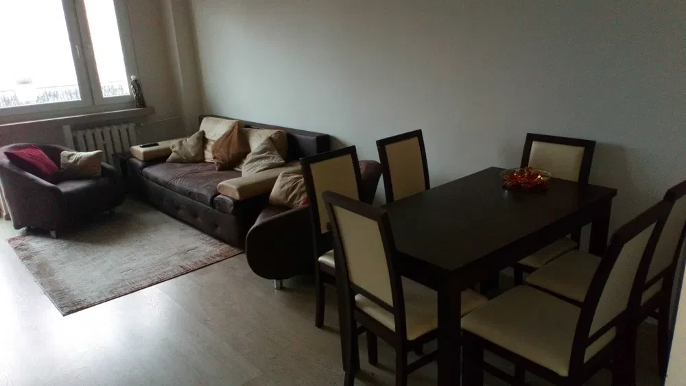 Mieszkanie 56m2, 3 pokoje, balkon, piwnica - 1/8