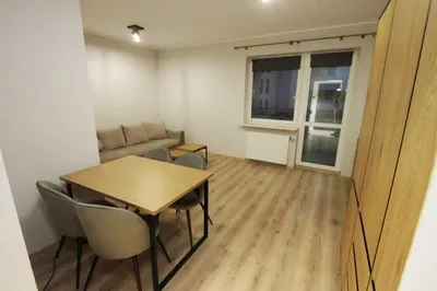 Światowida Tarchomin Mieszkanie35 m 1 pokój z oddzielną widną kuchnia i m. postojowym - miniatura 3