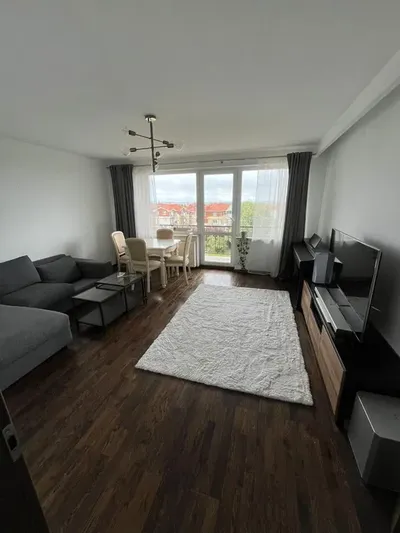 Wynajmę 3 pokojowe mieszkanie