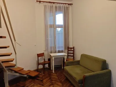 Właściciel wynajmie kawalerkę ul. Koletek Stare Miasto bez czynszu i prowizji - miniatura 3