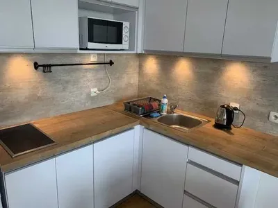 Nowoczesna i funkcjonalna duża kawalerka 26 na 5 piętrze, obok PL. Inwalidów. - miniatura 4