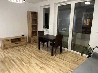 2-pokojowe mieszkanie z ogródkiem i dwiema loggiami – Warszawa, ul. Marywilska 19A - miniatura 2