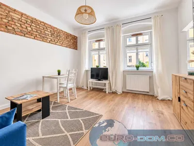 Do wynajęcia – Odświeżona kawalerka 31 m² po gruntownym remoncie z osobną kuchnią | Poznań, Łazarz (ul. Mottego) | Blisko Rynku Łazarskiego - miniatura 3