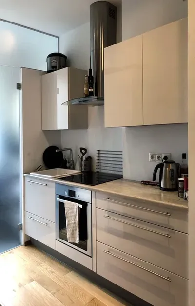 Bright studio apartment 30 m² | 15 min to the city centre // Atrakcyjna kawalerka | 30 m² | 15 min do centrum - miniatura 3