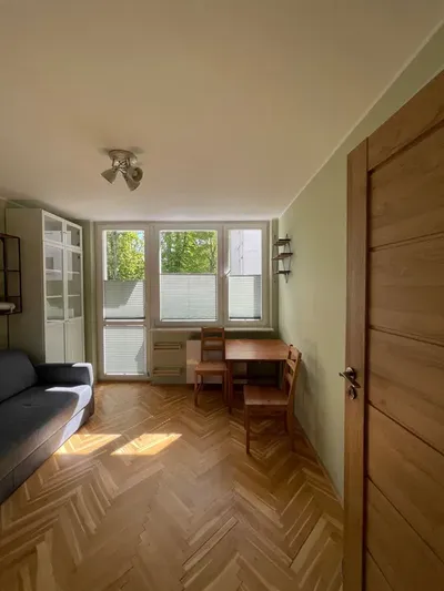 Mieszkanie 2 pokojowe przy parku Łazienki Królewskie - miniatura 3
