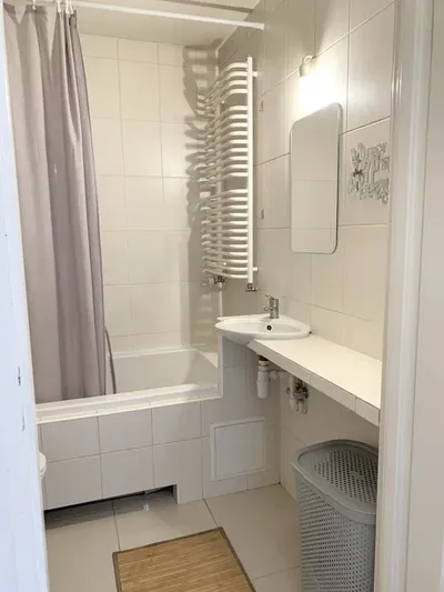 Mieszkanie kawalerka 40 m2 bezposrednio - miniatura 4