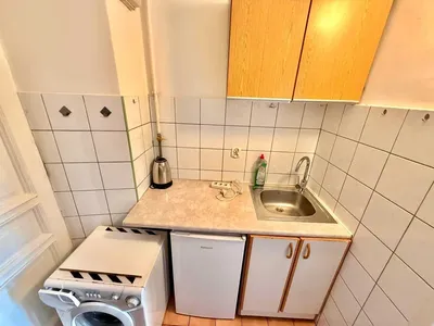 Kawalerka Kraków Stare Miasto Karmelicka centralne ogrzewanie właściciel - miniatura 5