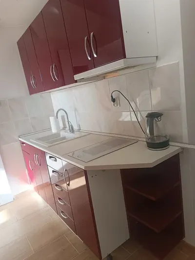 Mała kawalerka na poddaszu - miniatura 2