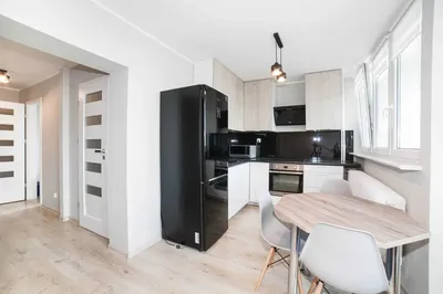 Do wynajęcia kawalerka (dwa pokoje, garderoba, balkon)