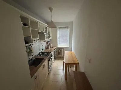 Do wynajęcia pokój jednoosobowy dla Studentki, blisko ŚUM, ul. Gdańska 18 - miniatura 5