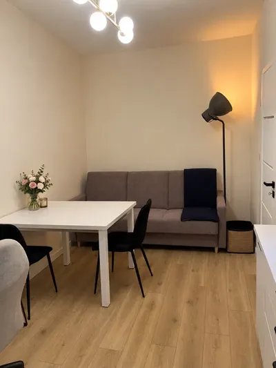 Nowoczesne 2-pokojowe mieszkanie 42 m² | Klimatyzacja | Balkon | Garaż podziemny