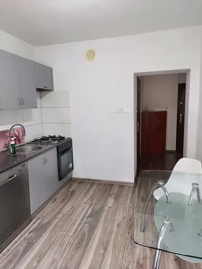 Wynajmę mieszkanie 2 pokojowe w Gdyni Chyloni - miniatura 4