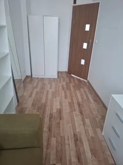 Wynajmę pokój 900 zł - miniatura 2