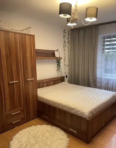 Wynajmę przestronny pokój dla studenta - Sosnowiec Dańdówka / Dębowa Góra - miniatura 3