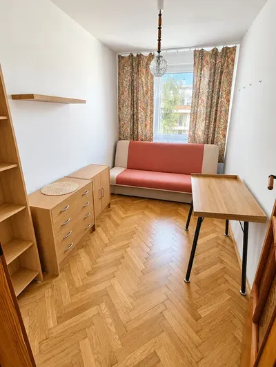 Pokój jednoosobowy, ul. Żelazowej Woli, Czechów
