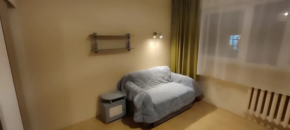 Kawalerka na Rakowcu-Ochota parter, ul. Jasielska, spokojna okolica , parter, przytulnie . - 1/8