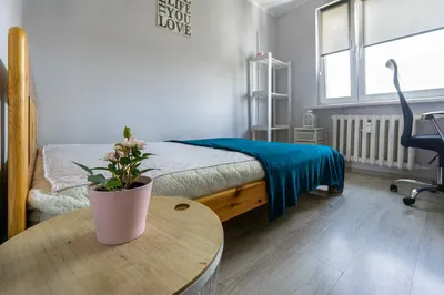 Pokój dla studentki w centrum Opola (1maja) - miniatura 2
