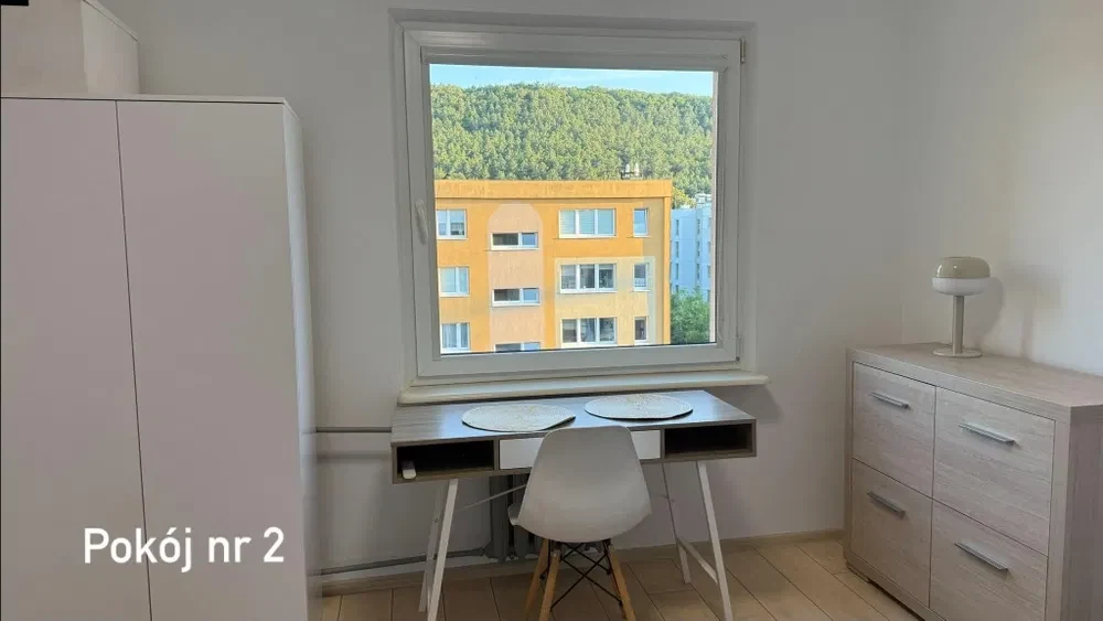 Pokój od zaraz | SKM Gdynia Cisowa 8 min piechotą | Zamykane pokoje | Dobra lokalizacja - 1/8