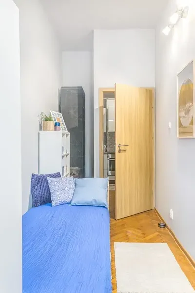 Przytulny pokój blisko Frycza Modrzewskiego - miniatura 2