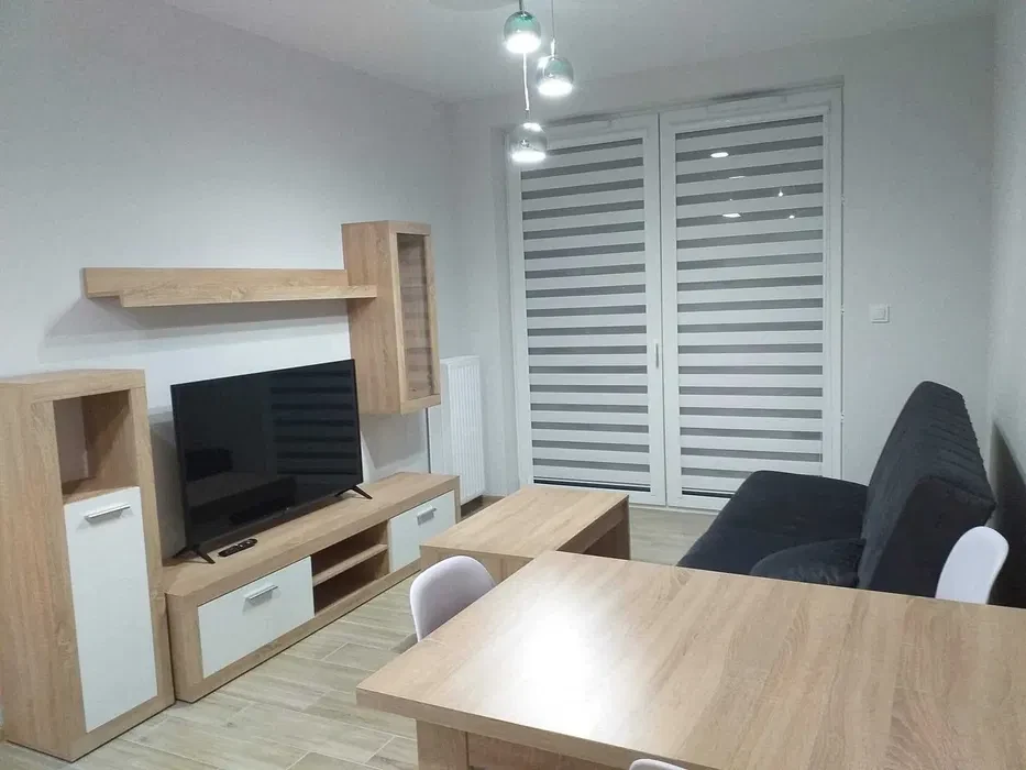 Komfortowe do wynajęcia | Wyposażone | Niski czynsz | Bliski dojazd do Metro Bródno | 2 pok. | 35 m² | Garaż | Daniszewska, Białołęka | od 1.10.2026 - 1/15
