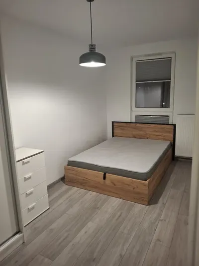 Wynajmę mieszkanie 49m ul.Turzycowa komórka +parking gratis - miniatura 4