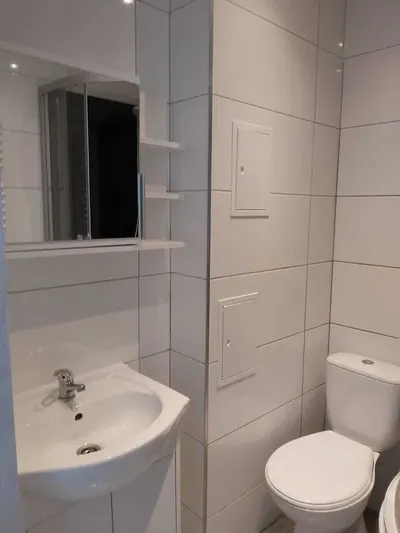 Wynajmę kawalerkę w świetnej lokalizacji. Toruń, ul. Długa 20 - miniatura 3