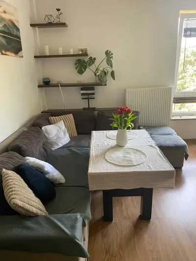 Jasny, umeblowany pokój na Bemowie – ul. Dywizjonu 303 | parking | winda | świetna lokalizacja - miniatura 3