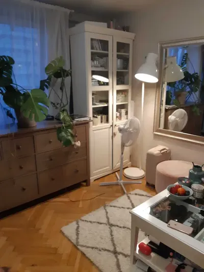 Kawalerka przy ul. Batorego - 30 m2 (przy SGH) - miniatura 3