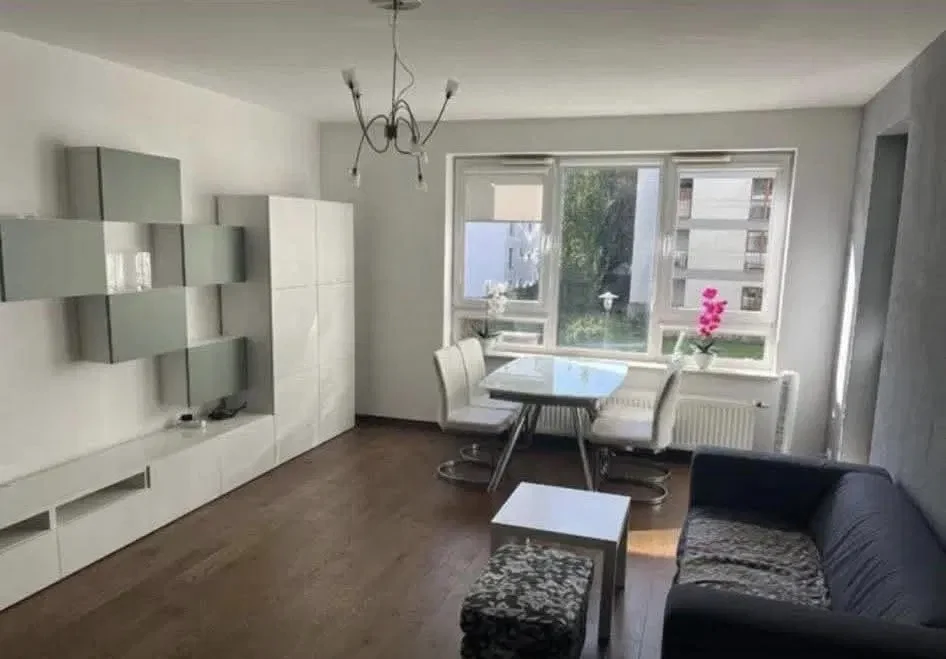 Do wynajęcia umeblowane 53 m² z balkonem – blisko Centrum i Lotniska - 1/7