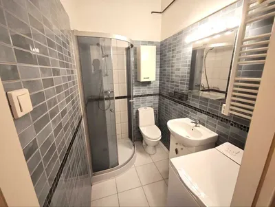 kawalerka 35 m² z osobną kuchnią – ul. Głogowska 167 - miniatura 3