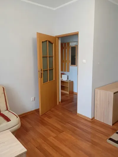 Wynajmę duży niezależny pokój - miniatura 4