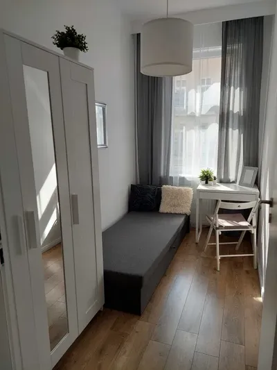 Wynajmę pokój po remoncie ul. Chudoby (Kościuszki) Wrocław z internet - miniatura 3
