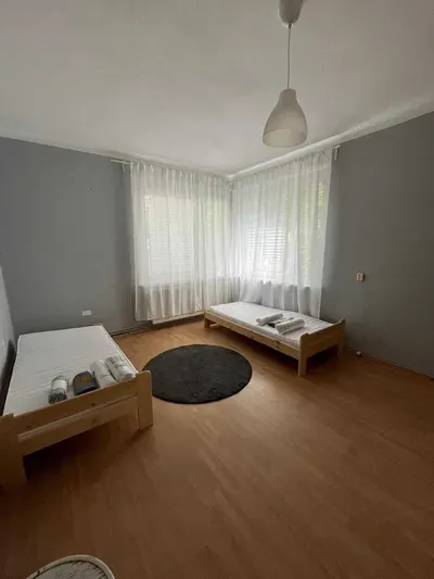 Wynajmę pokój dwuoosobowy