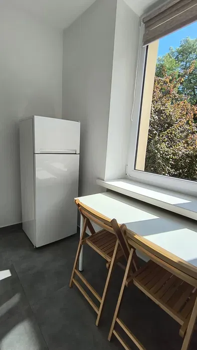Mieszkanie jednopokojowe z oddzielną kuchnią - miniatura 4