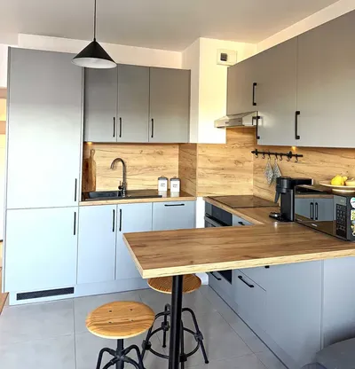 Mieszkanie 35 m² z balkonem i komórką lokatorską — ul. Niecia 11, os. Staromieście Ogrody - miniatura 2