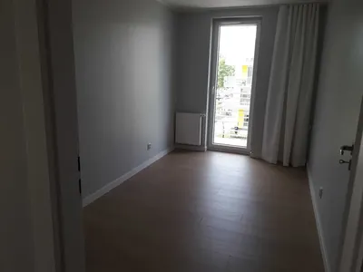Nowoczesne mieszkanie 68 m2, z miejscem postojowym w garażu i 2 komórkami lokatorskimi - miniatura 4