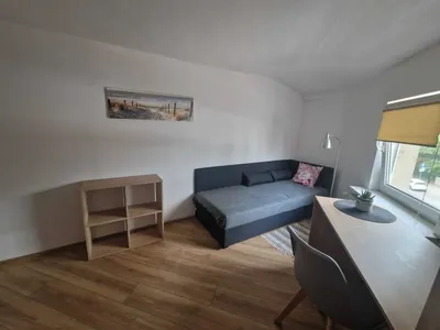 Pokój w mieszkaniu studenckim na Jeżycach - miniatura 5