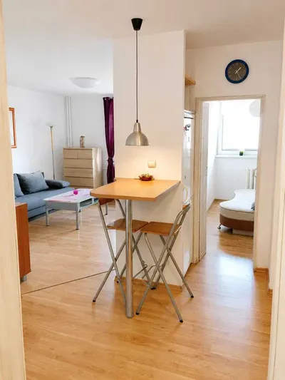 2-pokojowe mieszkanie, 40 m² | balkon | okolice Ronda Wiatraczna - miniatura 2