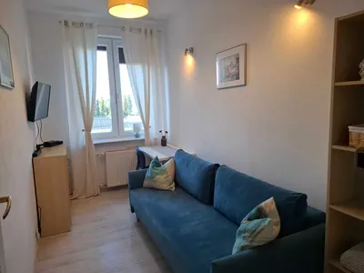 Seperate room only for woman/female student Close Maritime Uni & Naval Acad - miniatura 2